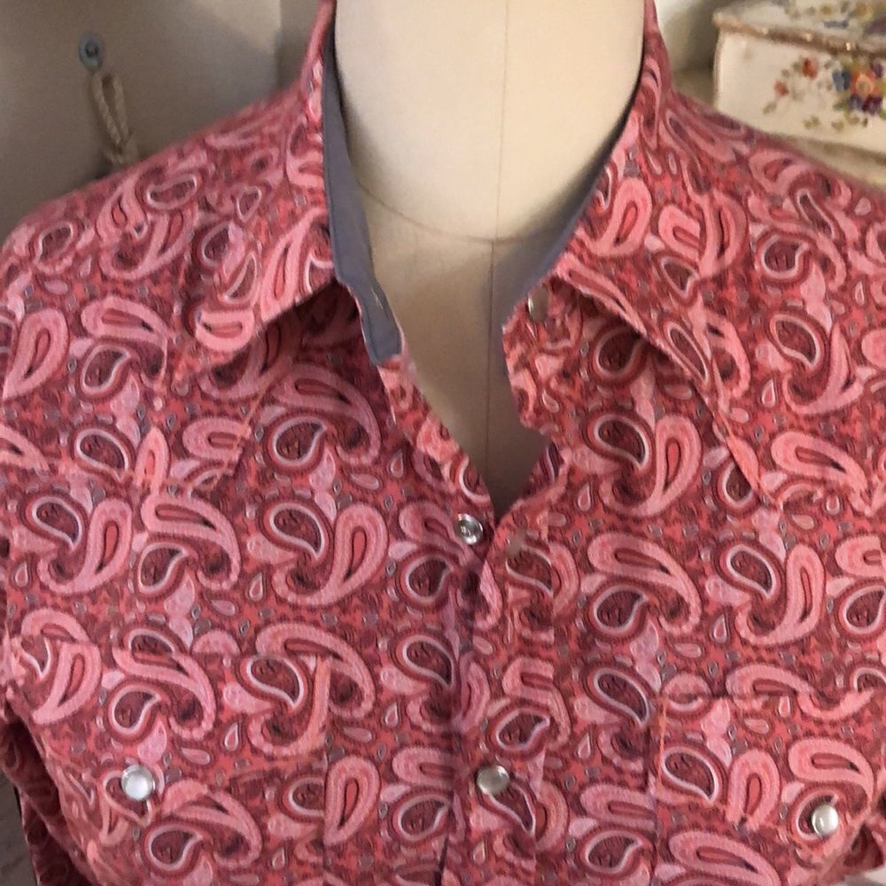 Rodeo’s All Cotton Pink Paisley Swirl Pearl Snap Western Shirt Pockets! Comfy!